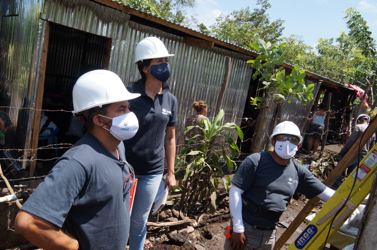 Cuadrillas de Vivienda llegan a Chalchuapa para reparar casas afectadas por fuertes vientos cuadrillas-de-vivienda-llegan-a-chalchuapa-para-reparar-casas-afectadas-por-fuertes-vientos